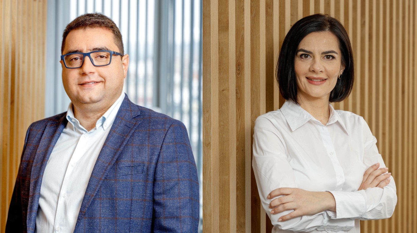 Кока-Кола ХБК България обявява стратегически промени в лидерския си екип с две нови ключови назначения Кока-Кола ХБК България обявява стратегически промени в лидерския си екип с две нови ключови назначения